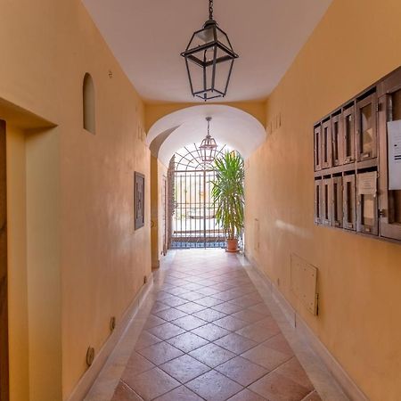 Vg Trevi Fountain 5 Stelle Elegant Apartment Rome Luaran gambar