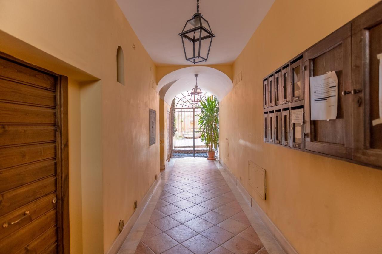 Vg Trevi Fountain 5 Stelle Elegant Apartment Rome Luaran gambar